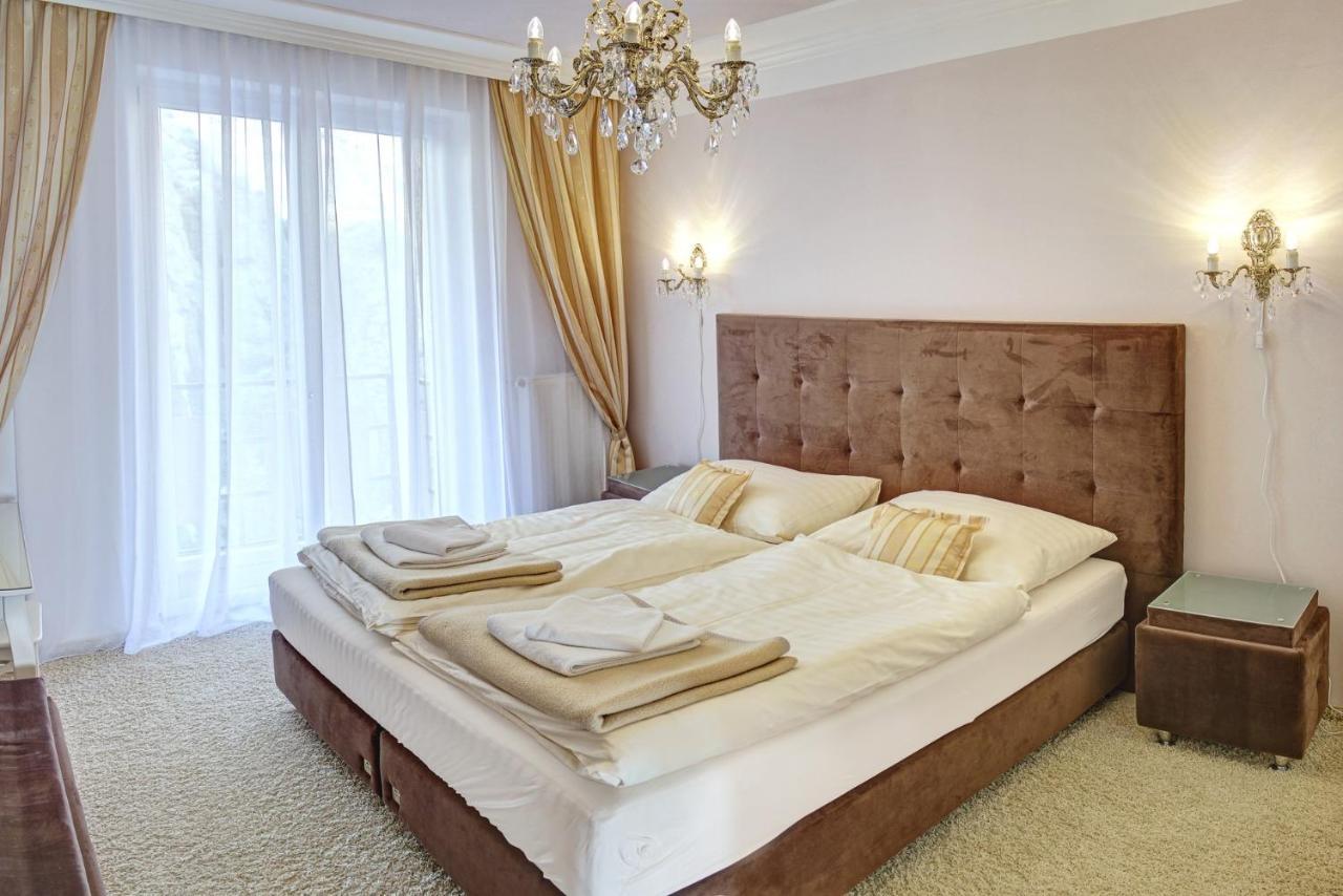 Ld Morava Hotel Карлови Вари Екстериор снимка